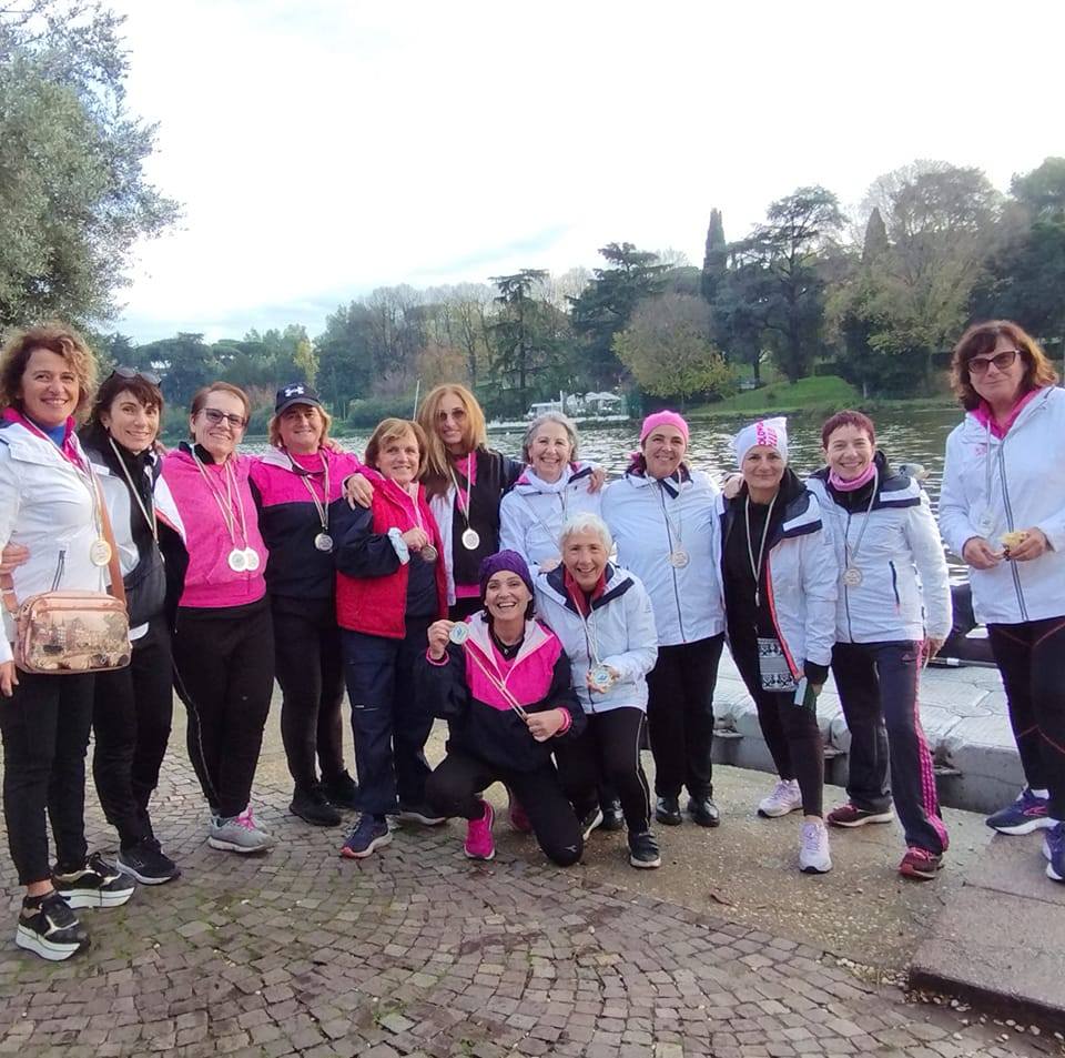 Christmas Cup 2024 Dragon Boat Roma: esordio dorato per le Karalis Pink Team