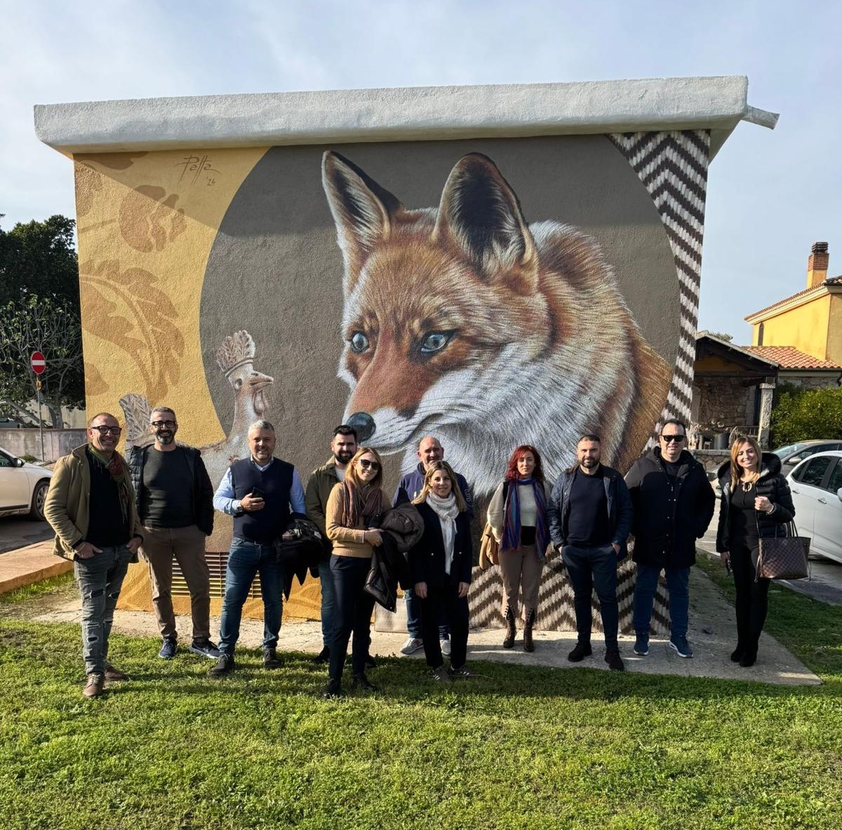 E-Distribuzione. Inaugurate tre cabine a San Teodoro con l’arte di Mauro Patta, Mara Damiani e Collettivo sconosciuto