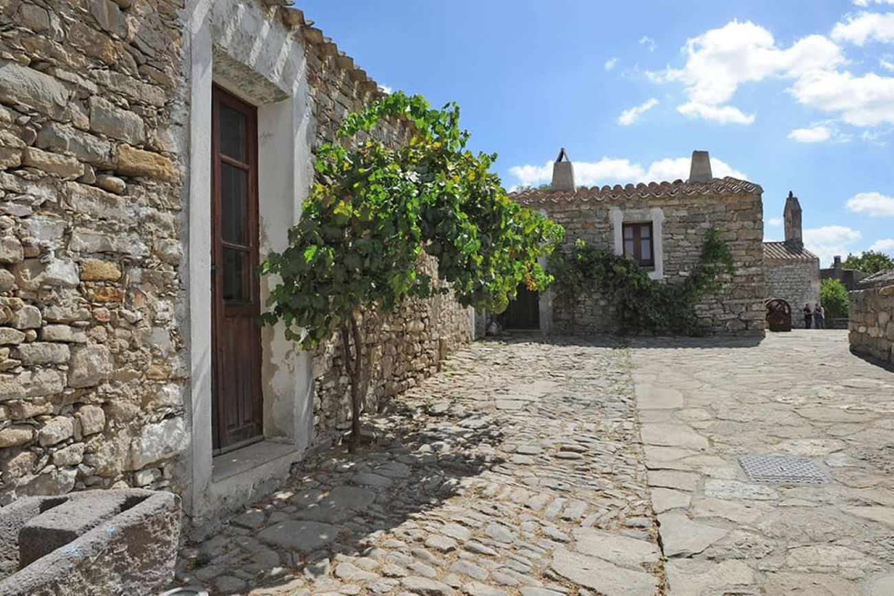 Mandas, fine settimana con i falò di Sant’Antonio e San Sebastiano